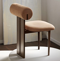 Chaise de salle à manger beige rembourrée de style moderne nouvellement conçue chaise de salle à manger nordique en bois massif