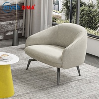 Ensemble de canapés modulaires Advanced Simplicity à accoudoirs bas, structure en bois, pieds en acier inoxydable, éponge haute densité pour maison moderne et bureau