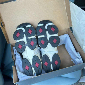 Nuove <span class=keywords><strong>Scarpe</strong></span> Sportive 9060 di Alta Qualità, <span class=keywords><strong>Scarpe</strong></span> <span class=keywords><strong>da</strong></span> Corsa alla Moda per Donne, <span class=keywords><strong>Scarpe</strong></span> Casual <span class=keywords><strong>da</strong></span> <span class=keywords><strong>Tennis</strong></span> per Uomini - Product Image 3