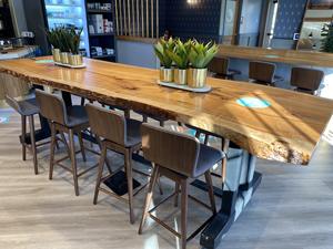 Fırınlanmış ceviz Slab ithal ekvador canlı kenar masa üstü yemek odası mobilyası yemek masası katı ahşap stokta hazır stokta - Product Image 3