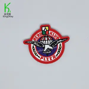 Custom Logo Heat Press Twill Vilt Patches Ijzeren Rugstok