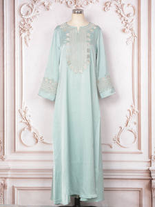 Túnica artesanal bordada de alta calidad personalizada para mujer musulmana de Dubái de Oriente Medio - Product Image 3