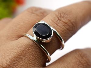 925 Sterling Silver Oval Shape Natural <b>Black</b> Onyx Cabochon Gemstone Handmade <b>Ring</b> - Product Image 1