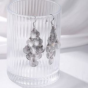 French Romantic Silver Alloy <b>Earrings</b> Niche Fashion <b>Long</b> Drop <b>Earrings</b> with Exaggerated Feminine Temperament New Arrival - Product Image 5