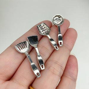 Accessoires miniatures pour maison de poupée, modèle de scène de cuisine miniature, écumoire décorative DIY, marmite, spatule, ustensiles de cuisine - Product Image 6