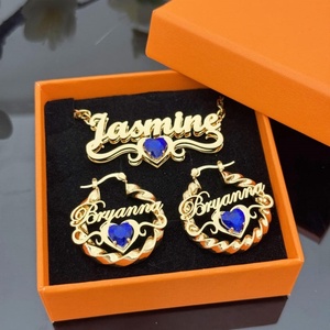 Juego <span class=keywords><strong>de</strong></span> Joyas <span class=keywords><strong>con</strong></span> <span class=keywords><strong>Nombre</strong></span> Personalizado Qiuhan, Chapado en Oro, Collar, Aretes y Brazalete <span class=keywords><strong>con</strong></span> Zirconia <span class=keywords><strong>Azul</strong></span> en Forma <span class=keywords><strong>de</strong></span> Corazón para Mujer - Product Image 3