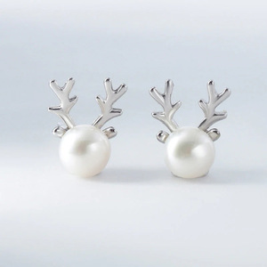 Eleganti Orecchini a Perno con Corna di Cervo, Stile Natalizio, Gioielli da Donna alla Moda, per Uso Quotidiano, Regalo Chic - Product Image 2