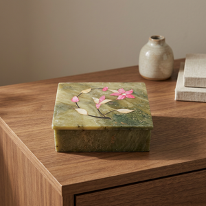Boîte à bijoux en pierre savonneuse avec gravure - Product Image 2