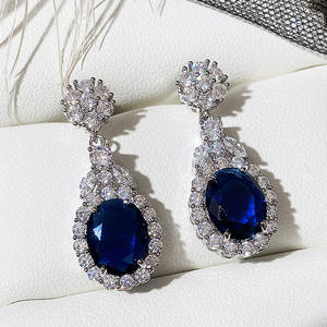 Orecchini Pendenti di Lusso con Gemma Blu, Placcati in Rodio con Accento di Diamante Ovale, Gioielli da Festa per Donne - Product Image 4