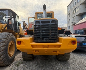 Chargeuse Volvo L150E <span class=keywords><strong>d</strong></span>'<span class=keywords><strong>occasion</strong></span>, équipement lourd <span class=keywords><strong>d</strong></span>'origine, chargeuse sur pneus Volvo L150E <span class=keywords><strong>d</strong></span>'<span class=keywords><strong>occasion</strong></span>, faible nombre <span class=keywords><strong>d</strong></span>'heures de fonctionnement, machine de chargement fiable - Product Image 3