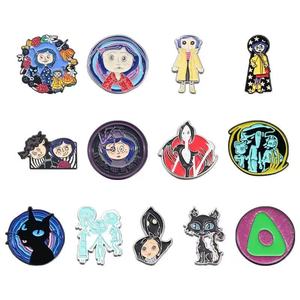 Coraline cartone animato Anime spilla spilla gioco a tema spilla in metallo per Halloween natale festa di Pasqua fata nazionale - Product Image 4