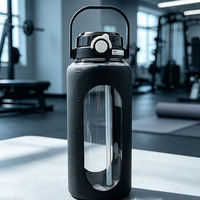 Gobelet personnalisé avec logo, en verre incassable, avec paille en bambou et manchon de protection en silicone