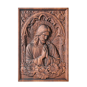 Pannello in Legno Intagliato a Mano con Gesù in Preghiera, Cornice Floreale, Placca Murale di Cristo, Decorazione Rustica Cristiana per Chiesa e Casa - Product Image 1