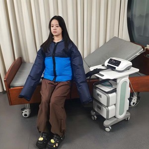 Hot Supplier 6 Chamber Air <strong>Compression</strong> Massager Jacket for Shoulder Arm Waist Back Support Customization - Product Image 3