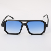 OEM SP9945 Nouveauté Lunettes de soleil pour homme, monture carrée pleine en PC, verres AC, protection UV400 à 100%, couleur au choix, CE