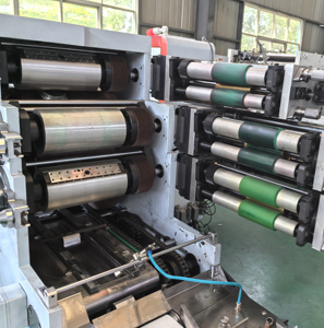 Prensa automática de plástico offset, impresora de tapa de contenedor de helado con logotipo personalizado de 4-6 colores/impresora de tapa <span class=keywords><strong>Dyr</strong></span>-offset de 6 colores - Product Image 3