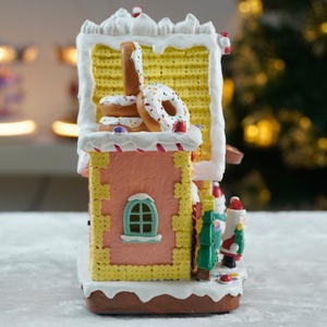 Offre Spéciale – Ornement de Noël en résine moderne et écologique en forme de donut, maison de pain d'épices/bonbons avec LED, pour salon intérieur - Product Image 4