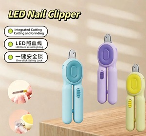 กรรไกรตัดเล็บสัตว์เลี้ยงแบบ LED พร้อมตัวป้องกันความปลอดภัย เครื่องมือกรูมมิ่งระดับมืออาชีพสำหรับสุนัขและแมว - Product Image 5