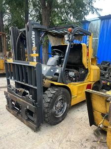 Safety Optimized Komatsu FD50 5 Ton Forklift Stable Lifting for Heavy Goods - Product Image 2