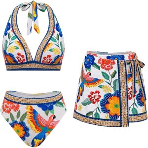 Ensemble de bikini 3 pièces pour femmes, imprimé floral tropical, maillot de bain triangle à bretelles, avec jupe de plage enveloppante - Product Image 1