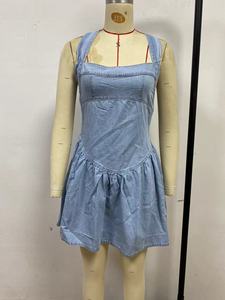 Vestido de mezclilla sin espalda para mujer 2026 - Vestido sexy de verano de cintura alta y corte ajustado, falda vaquera informal de color liso para venta al por mayor - Product Image 4