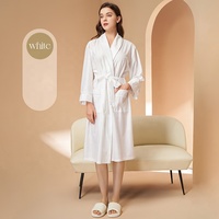 Nouveau design vêtements de nuit robe en satin du matin ensemble de peignoirs d'été légers et fins pour couple