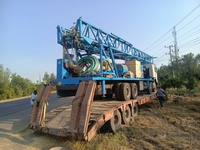Plateforme de forage de puits d'eau DTH avec compresseur d'air pour le forage de puits dans des roches dures