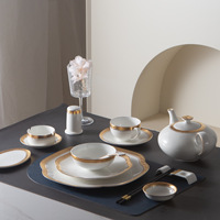 Service de Table de Luxe Nordique en Porcelaine Fine Dorée, 11 Pièces : Bols, Assiettes et Tasses à Café