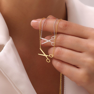 Collier minimaliste Jietao personnalisé en acier inoxydable plaqué or 18 carats, motif ciseaux, délicat, saphir, fierté lesbienne, bijoux anti-ternissement - Product Image 1