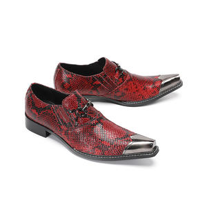 Chaussures en cuir rouge pour hommes, style brogue, Derby, à <span class=keywords><strong>boucle</strong></span>, imprimés animaliers, rehaussantes, décontractées, style britannique, semelle souple - Product Image 2