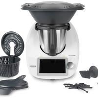 Robot culinaire professionnel authentique Vorwerk Thermomix TM7 avec toutes les fonctionnalités et garantie incluse