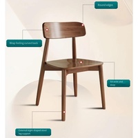 Chaise de salle à manger nordique moderne en bois d'hévéa à dossier haut avec design ergonomique pour salons et mariages