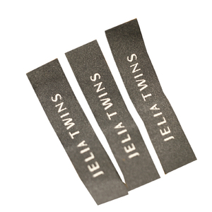 Etiqueta tejida personalizada para ropa: logotipo de marca, diseño privado, talla, cuello, etiqueta de tela damasco para prendas. - Product Image 6