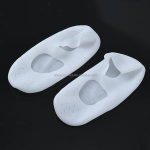 Callosités personnalisées protecteur de soins des pieds, chaussettes en silicone blanches, douces et respirantes, gel hydratant, chaussettes pour femmes - Product Image 5