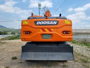 Excavatrice d'occasion de haute qualité Doosan DX210 Excavatrice sur pneus DX210Wa Machine à vendre - Product Image 6