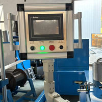 Machine à former des conduits flexibles en aluminium, renforcés de fil d'acier, pour systèmes de ventilation