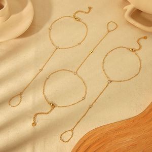 Pulsera de tobillo bohemia original para mujer, tejida a mano, adornada con una piedra natural turquesa y una perla en forma de campana. - Product Image 3