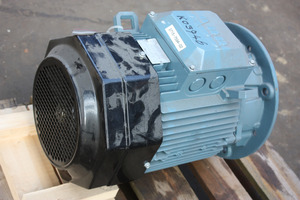 มอเตอร์เครื่องจักร M2BAX มอเตอร์เหล็กหล่อ 5.5KW 1465RPM IMB3/IMB5 แบบปิดสนิท IP55 มอเตอร์เหนี่ยวนำไฟฟ้ากระแสสลับ 3 เฟส - Product Image 3