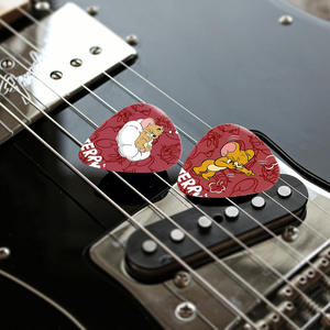 Offre Spéciale Transfrontalière : Lot de 12 Médiators de Guitare Peints à la Main – Accessoires d'Instruments de Musique pour TV Animée - Product Image 1