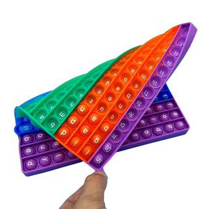 Vente <span class=keywords><strong>en</strong></span> gros 104 CVC Jeux de <span class=keywords><strong>mots</strong></span> à vue Pousser Bubble Board 52 Flashcards Alphabets Apprentissage Éducatif Silicone Pop Fidget Jouets - Product Image 6