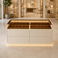 Lemari pajangan perhiasan modern komersial, kabinet kayu lapis E0 ukuran custom, finishing cat bakar, dikirim unit lengkap, untuk toko atau kamar tidur.