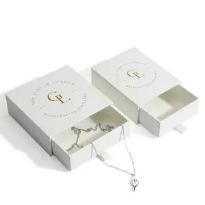Оптовая продажа, высококачественная черная коробка для упаковки ювелирных изделий с кожаным кольцом и подвеской с логотипом на заказ