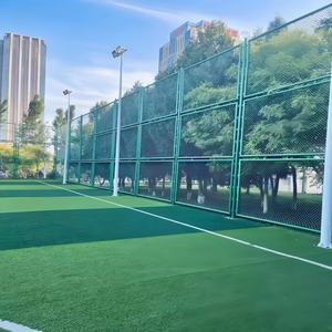 แผงรั้วตาข่ายลวดพีวีซีสำหรับภายนอกอาคาร คุณภาพเยี่ยม ราคาถูก รั้วตาข่ายชุบสังกะสีแบบม้วน สำหรับสวนและโรงเรียน - Product Image 4