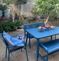 Tables et chaises de balcon d'extérieur, salon de café et de thé au lait de plein air, configuration de jardin d'extérieur, imperméable et protection solaire