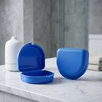 Boîte de rangement colorée en plastique pour prothèses dentaires et aligneurs orthodontiques, personnalisable avec logo, pour cliniques dentaires et usage domestique (OEM)