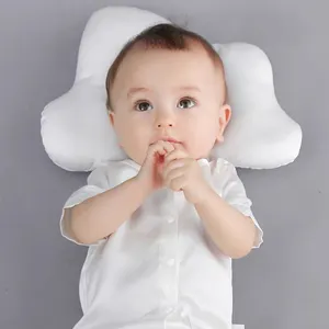 도매 100% 뽕나무 실크 인형 아기 베개 잠자는 구름 모양의 실크 아기 베개