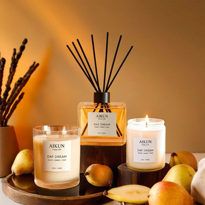 AIKUN – Coffrets Cadeaux de Bougies Naturelles et Diffuseurs à Bâtonnets en Verre avec Cire de Soja Naturelle et Logo Personnalisé pour Mariage, Thanksgiving, Noël - Product Image 1