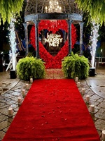 L20 Meilleure Vente Propositions Roses Arche Florale Arrangements Fleurs Artificielles en Forme de Cœur pour Décor de Toile de Fond d'Événement de Mariage