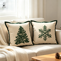 Housse de coussin en chenille de Noël 45x45 cm, brodée avec motif arbre et flocon de neige, bordure passepoilée, taie d'oreiller décorative pour canapé et maison