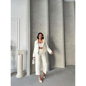 เสื้อแจ็คเก็ตหนังแบบกลับด้านได้ ปักลายสไตล์ตะวันตก วินเทจ สำหรับฤดูใบไม้ร่วง ฤดูใบไม้ผลิ ฤดูหนาว แต่งโบว์ลูกไม้ โพลีเอสเตอร์/คอตตอน ขายส่ง - Product Image 4